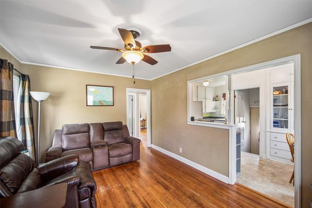 2522 38th Street, Des Moines, IA 50310