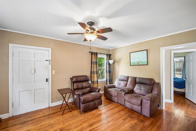 2522 38th Street, Des Moines, IA 50310