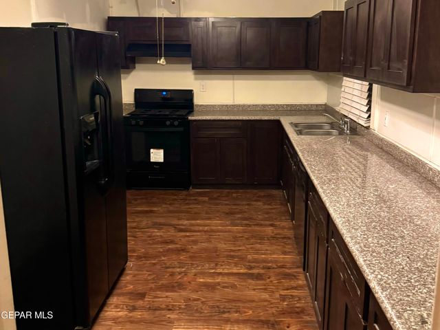 521 RANDOLPH Drive, El Paso, TX 79902