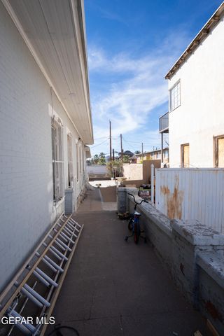 521 RANDOLPH Drive, El Paso, TX 79902