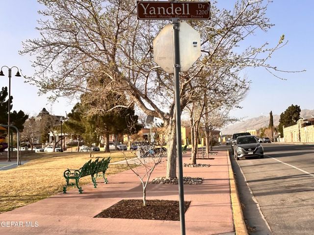 521 RANDOLPH Drive, El Paso, TX 79902