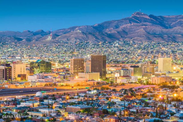 521 RANDOLPH Drive, El Paso, TX 79902