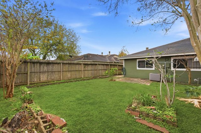 10044 Lasaber Court, Houston, TX 77038