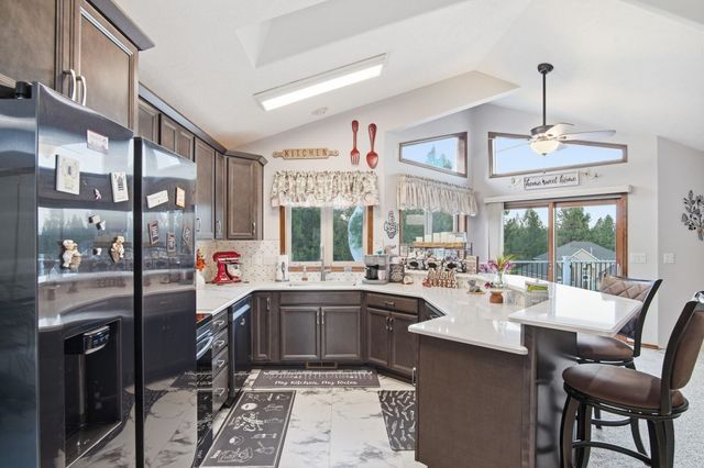 10921 E Richard Ln, Spokane Valley, WA 99206