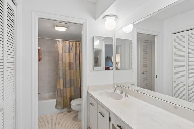 250 John F Kennedy Drive 202, Atlantis, FL 33462