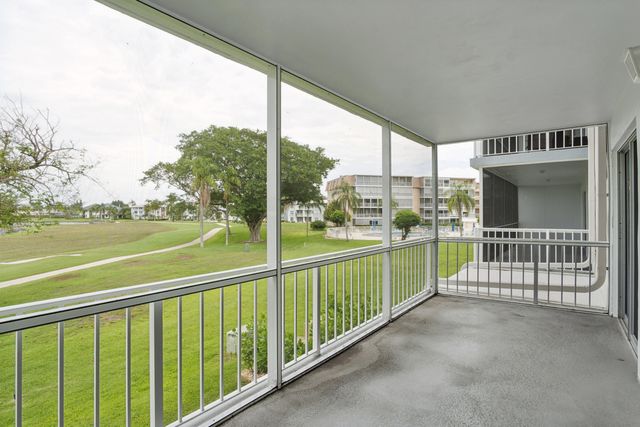 250 John F Kennedy Drive 202, Atlantis, FL 33462