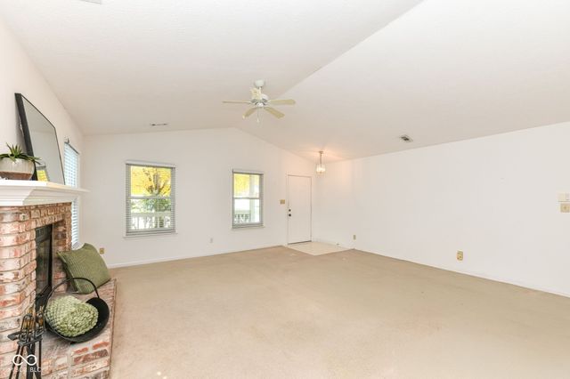 9237 Crossing Drive, Fishers, IN 46037