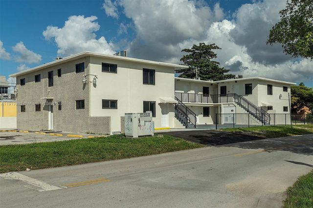 4037 SW 65th Ave 12, South Miami, FL 33155