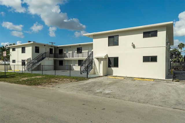 4037 SW 65th Ave 12, South Miami, FL 33155