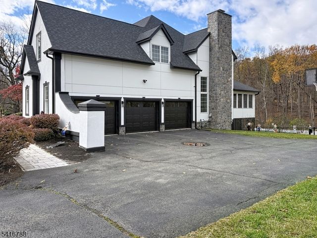 99 Lambert Drive, Sparta Twp., NJ 07871