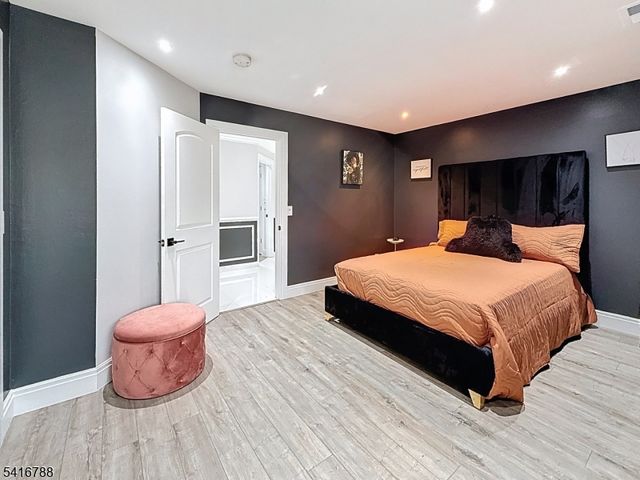 99 Lambert Drive, Sparta Twp., NJ 07871