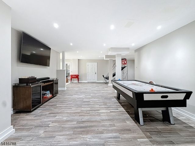 99 Lambert Drive, Sparta Twp., NJ 07871