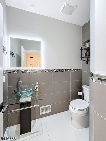 99 Lambert Drive, Sparta Twp., NJ 07871