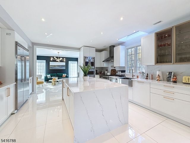 99 Lambert Drive, Sparta Twp., NJ 07871