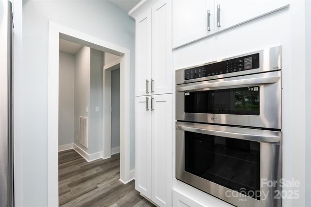 423 W Bell Street, Statesville, NC 28677