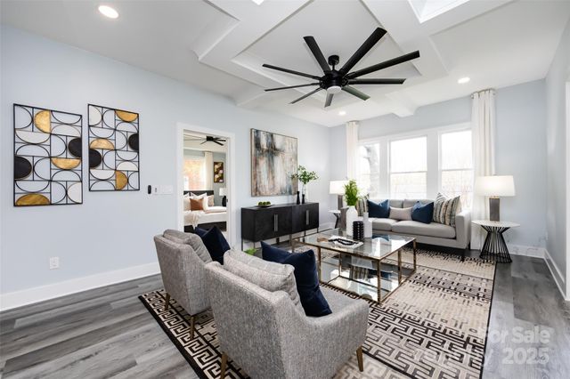 423 W Bell Street, Statesville, NC 28677