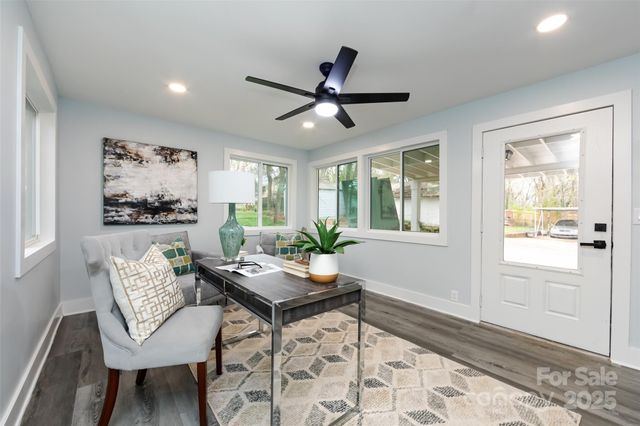 423 W Bell Street, Statesville, NC 28677
