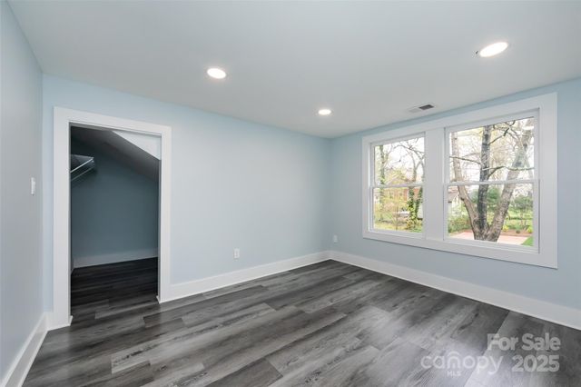 423 W Bell Street, Statesville, NC 28677