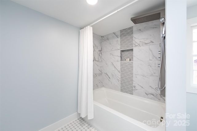 423 W Bell Street, Statesville, NC 28677