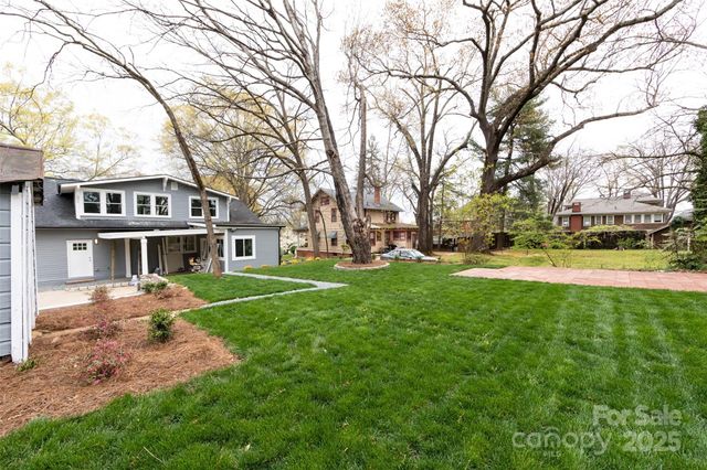 423 W Bell Street, Statesville, NC 28677