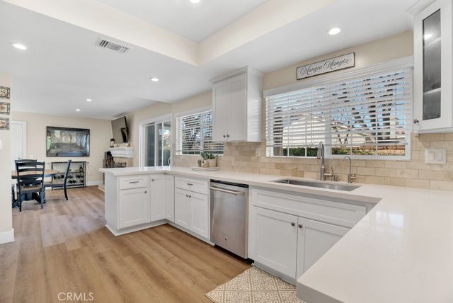 23549 Via Plata, Valencia, CA 91355