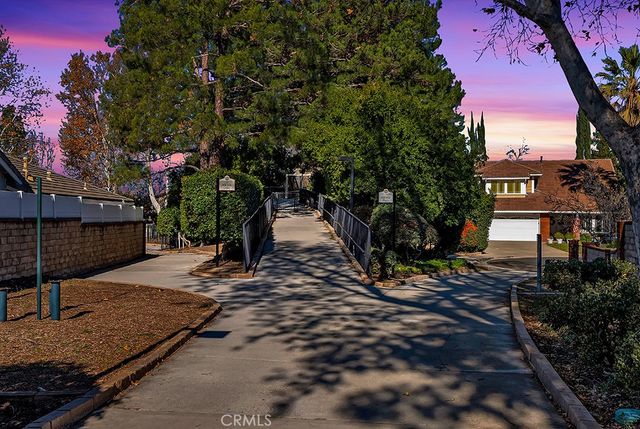 23549 Via Plata, Valencia, CA 91355