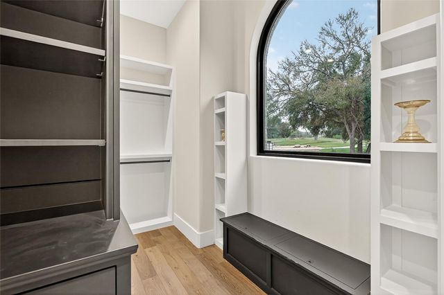 901 Sun Ray, Horseshoe Bay, TX 78657