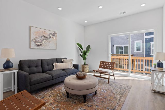 220 Asbury Oak Lane, Chattanooga, TN 37419