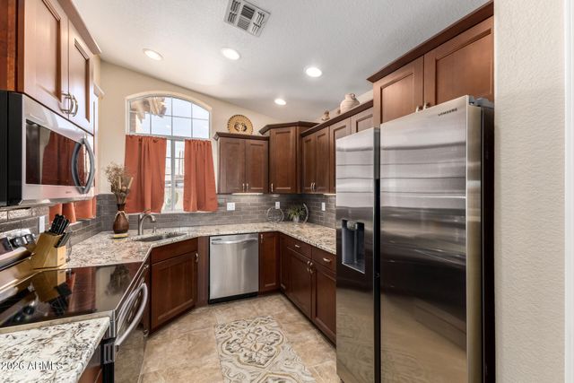 11544 W BOBCAT Court, Surprise, AZ 85378