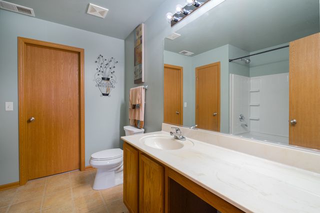 16320 Spring Creek Lane, Plainfield, IL 60586