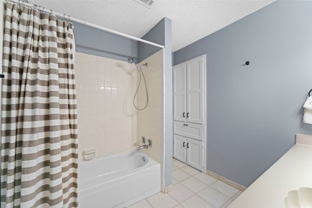 2705 Dover Gardens Drive, Arlington, TX 76017