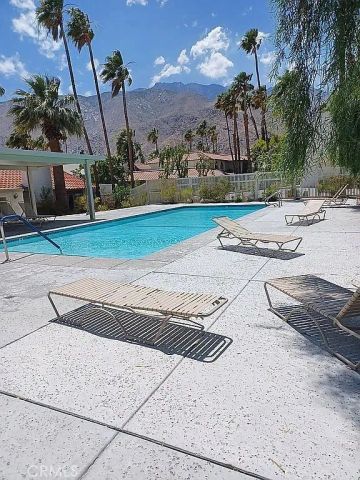 2036 N Mira Vista, Palm Springs, CA 92262