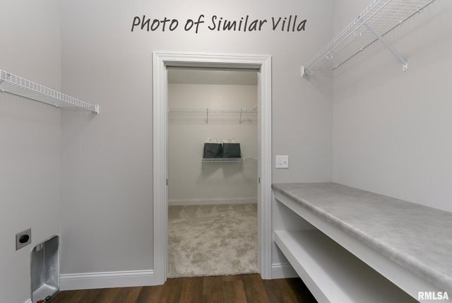 5 FRANK Court, Le Claire, IA 52753