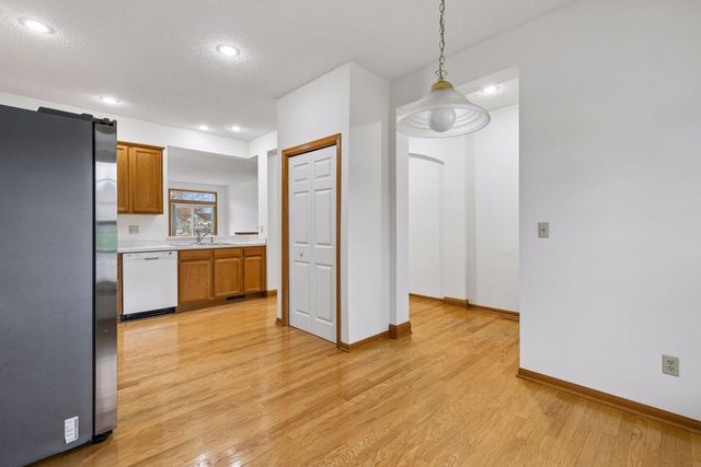 15156 Dundee Avenue, Apple Valley, MN 55124