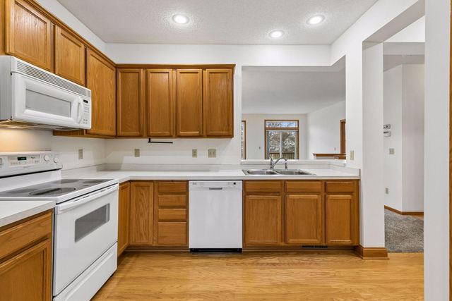 15156 Dundee Avenue, Apple Valley, MN 55124