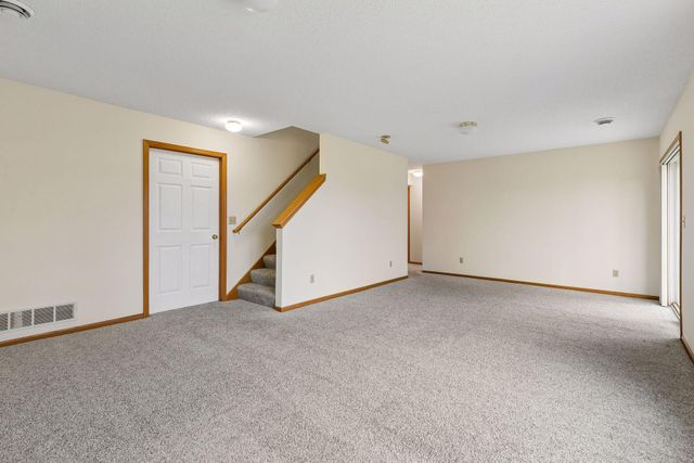 15156 Dundee Avenue, Apple Valley, MN 55124