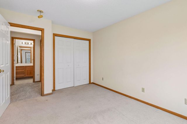 15156 Dundee Avenue, Apple Valley, MN 55124