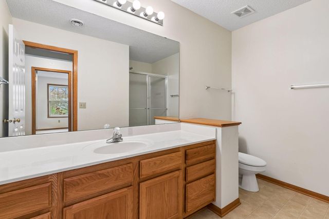 15156 Dundee Avenue, Apple Valley, MN 55124