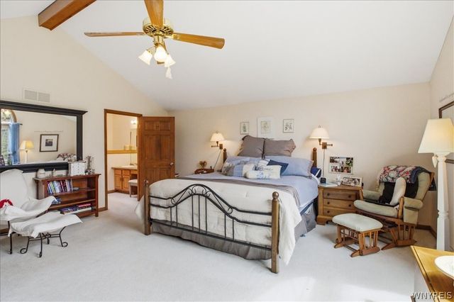 73 Greencastle Lane, Amherst, NY 14221