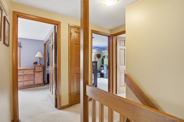 73 Greencastle Lane, Amherst, NY 14221