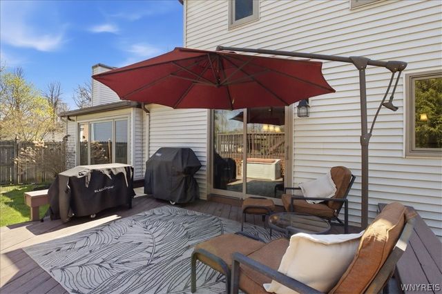 73 Greencastle Lane, Amherst, NY 14221