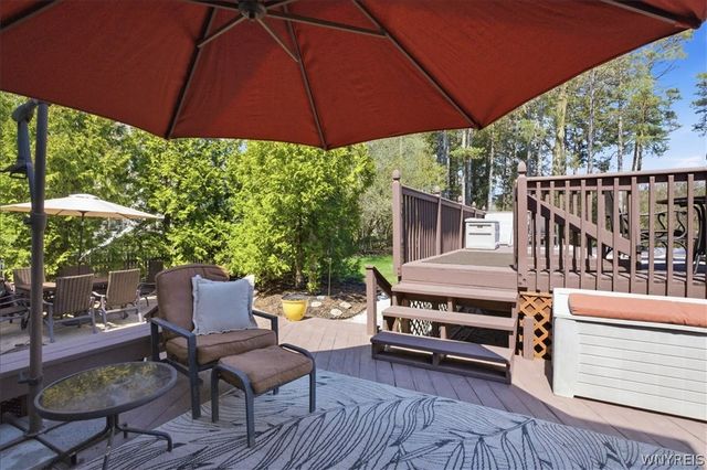 73 Greencastle Lane, Amherst, NY 14221