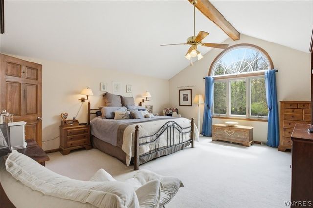 73 Greencastle Lane, Amherst, NY 14221