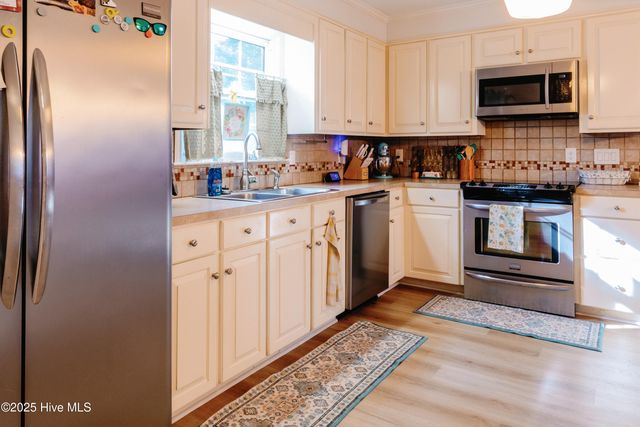 202 Holyoke Drive, Washington, NC 27889