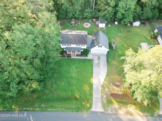 202 Holyoke Drive, Washington, NC 27889