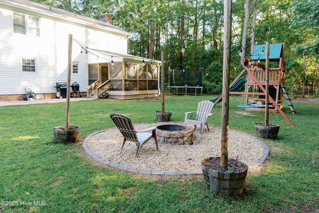 202 Holyoke Drive, Washington, NC 27889