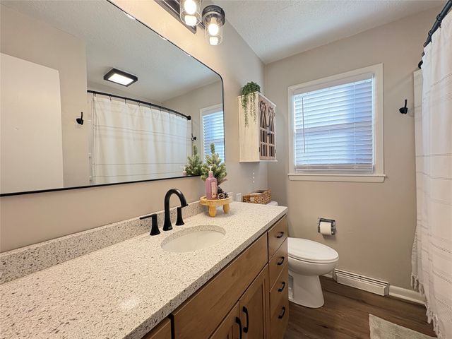 724 W Buchanan Street, Winterset, IA 50273