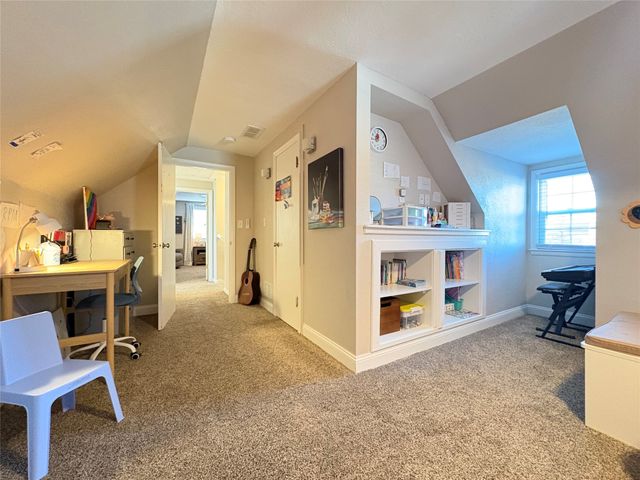 724 W Buchanan Street, Winterset, IA 50273