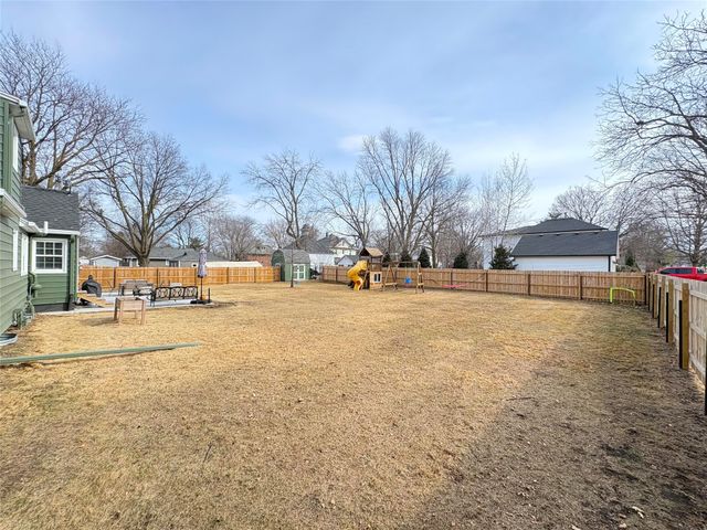 724 W Buchanan Street, Winterset, IA 50273