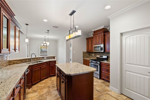 15517 Escapade St, Corpus Christi, TX 78418